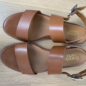 Franco Sarto Size 9.5 Women’s Flat Tan Cognac Brown Sandals with Buckle